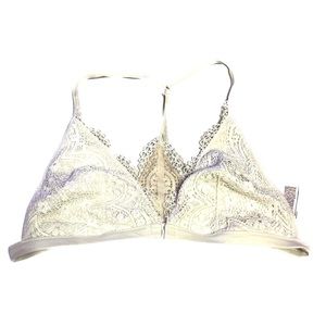 Vintage! Victoria’s Secret- White Lace Front Closure Y2K Bralette